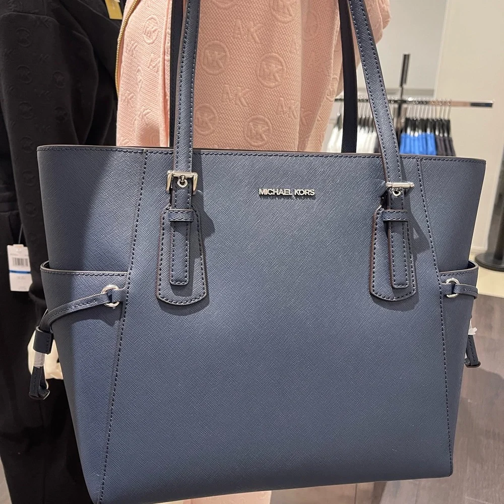 MICHAEL KORS Voyager Large Saffiano Leather EW Tote Shoulder Bag Navy NWT